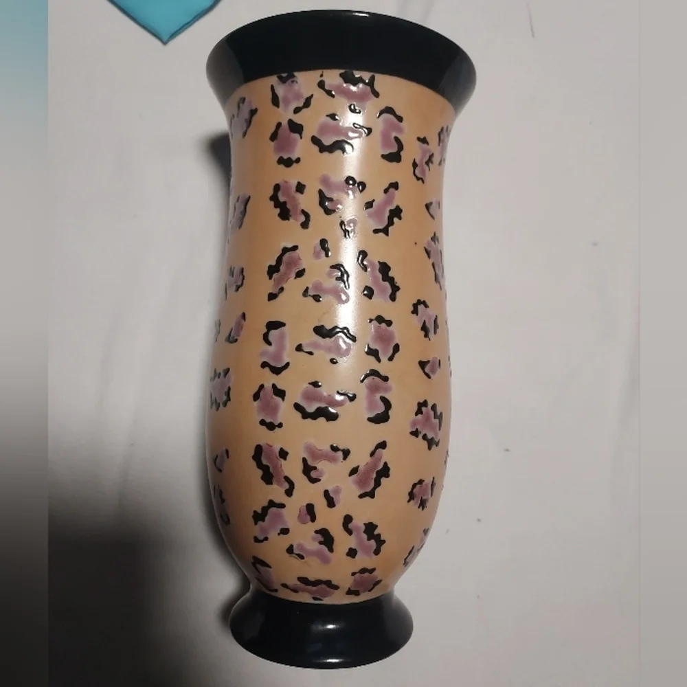 1980'S Hand Painted Chinese Decorative Vase